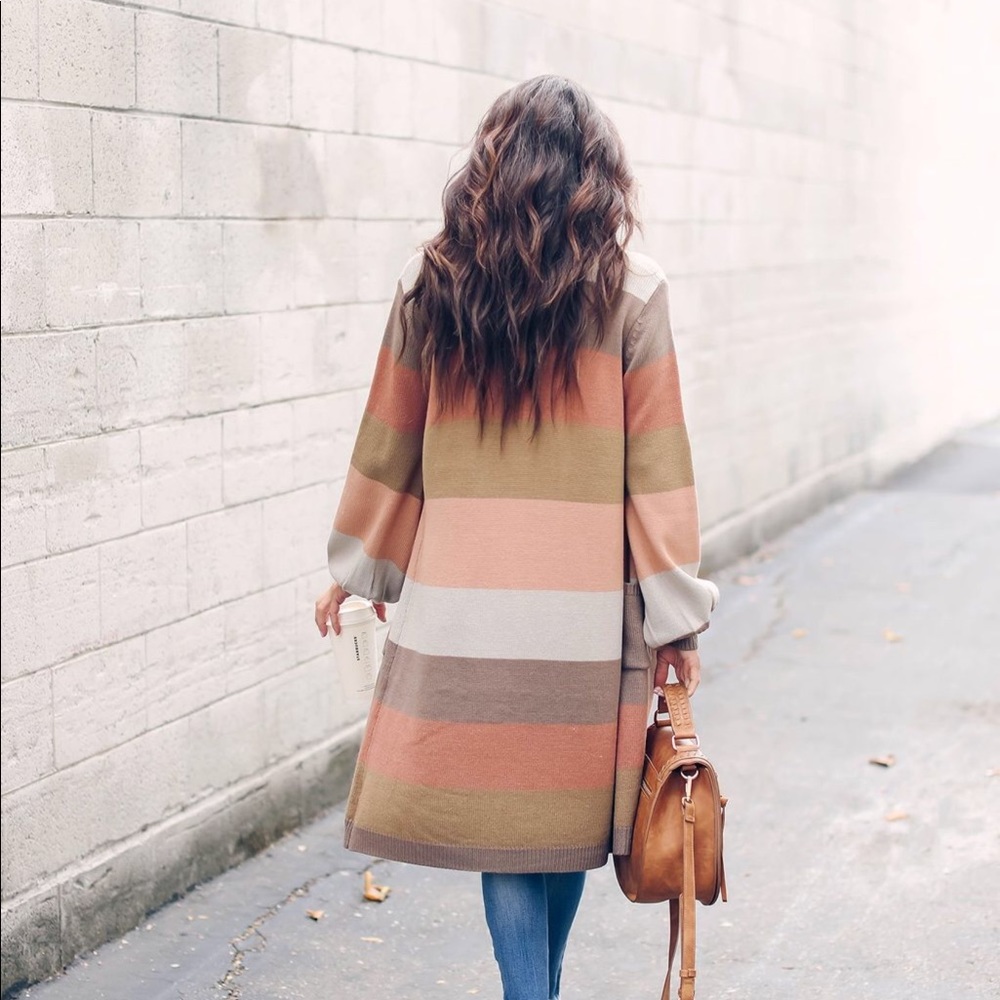 A Colorblock Duster - Picture 7 of 7